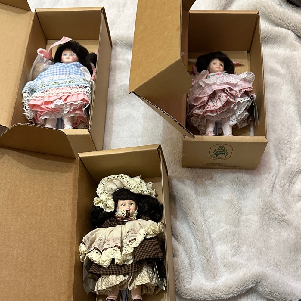 Mulberry Sunday , Saturday & Monday Limited Edition Collector Dolls